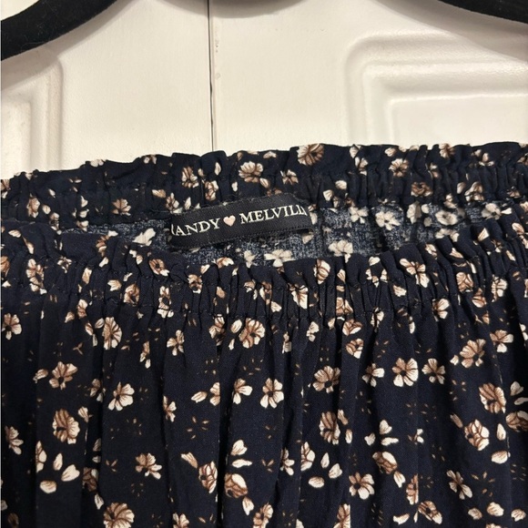 Floral Off-Shoulder Navy Top - Picture 5 of 5